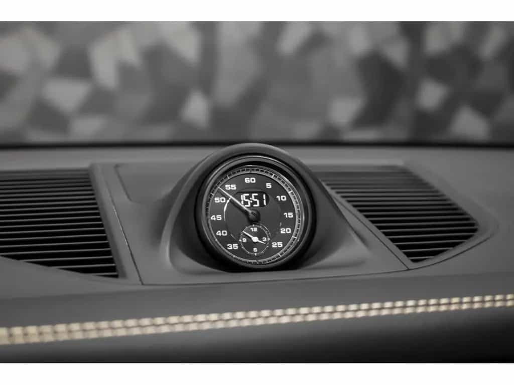 Porsche Macan III T 10/2023-photo-17
