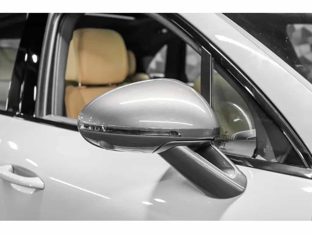 Porsche Macan III T 10/2023-photo-18