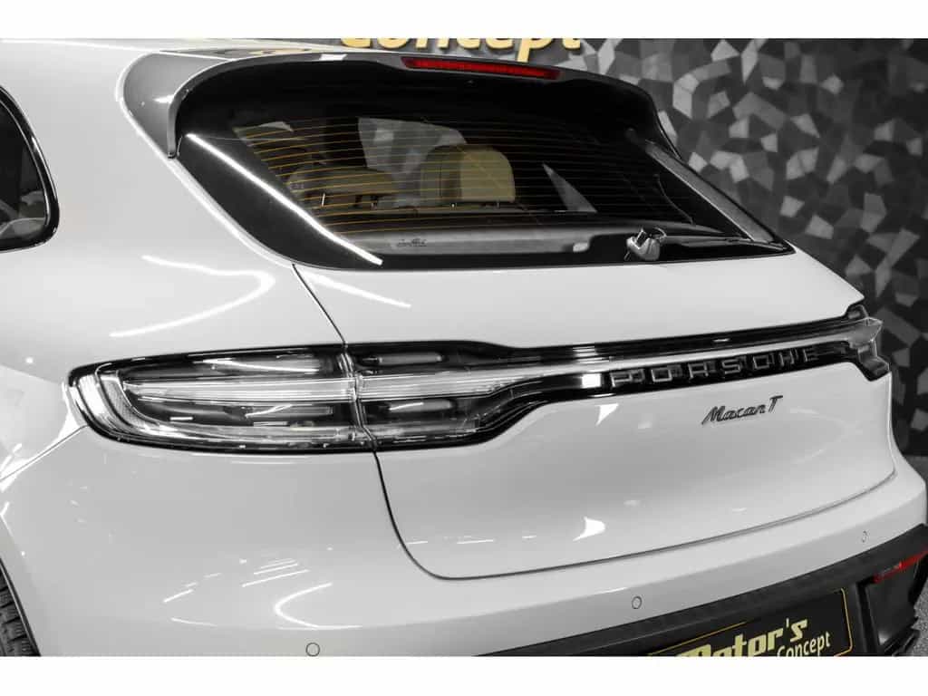 Porsche Macan III T 10/2023-photo-21