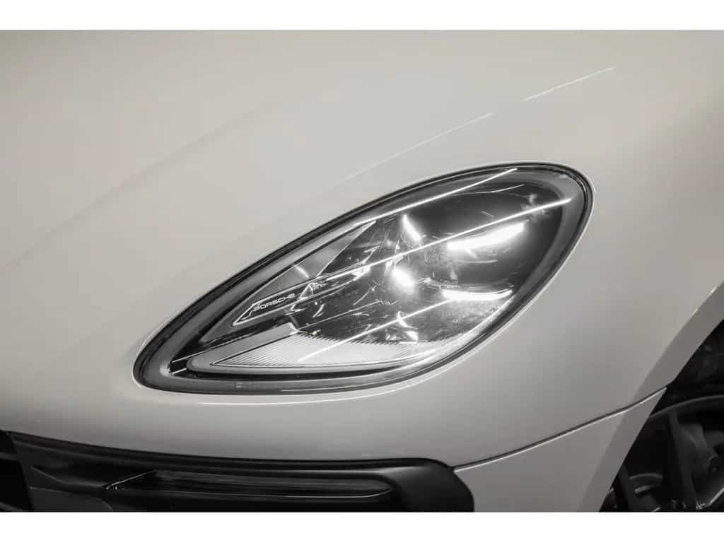 Porsche Macan III T 10/2023-photo-28