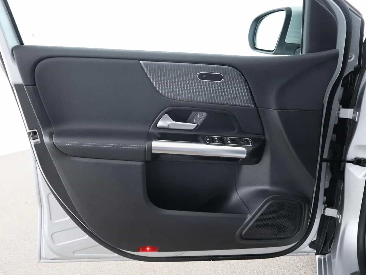 Mercedes-Benz B-Class 200 12/2019-photo-12