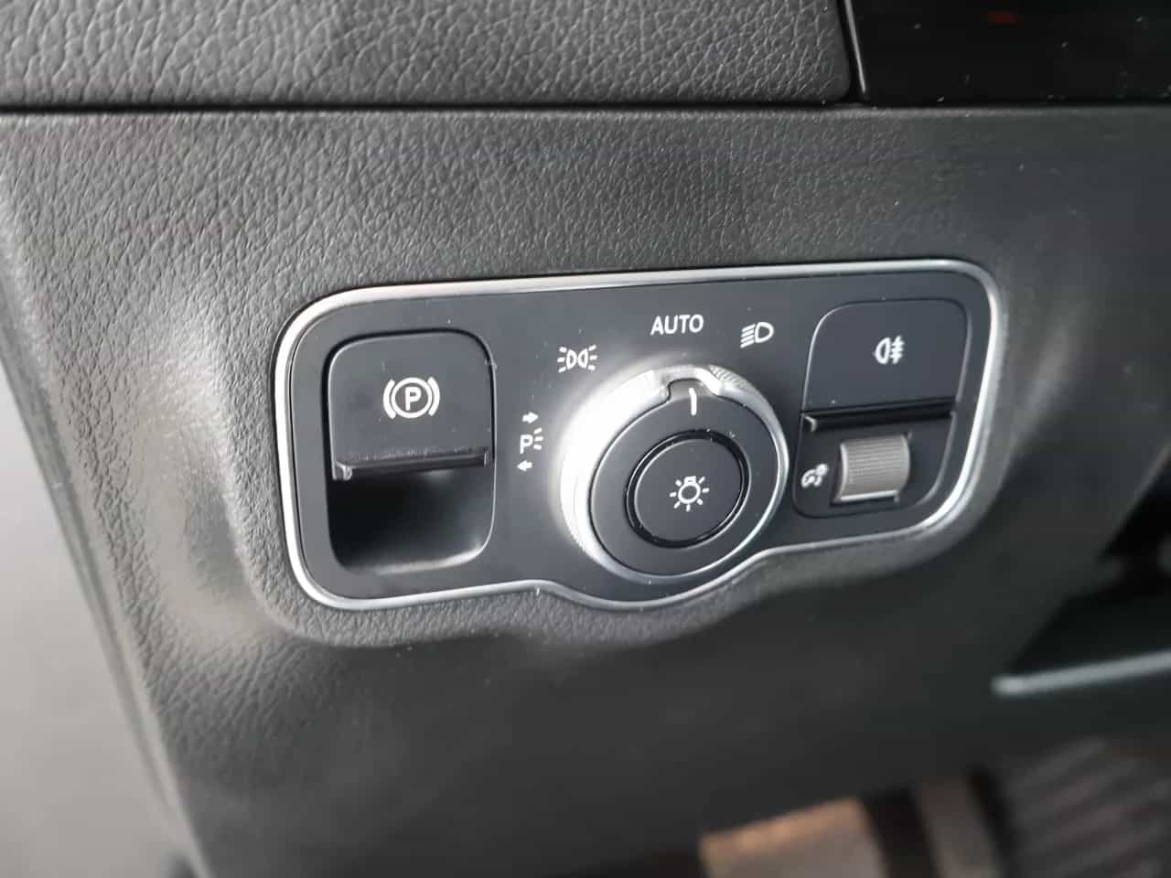 Mercedes-Benz B-Class 200 12/2019-photo-20