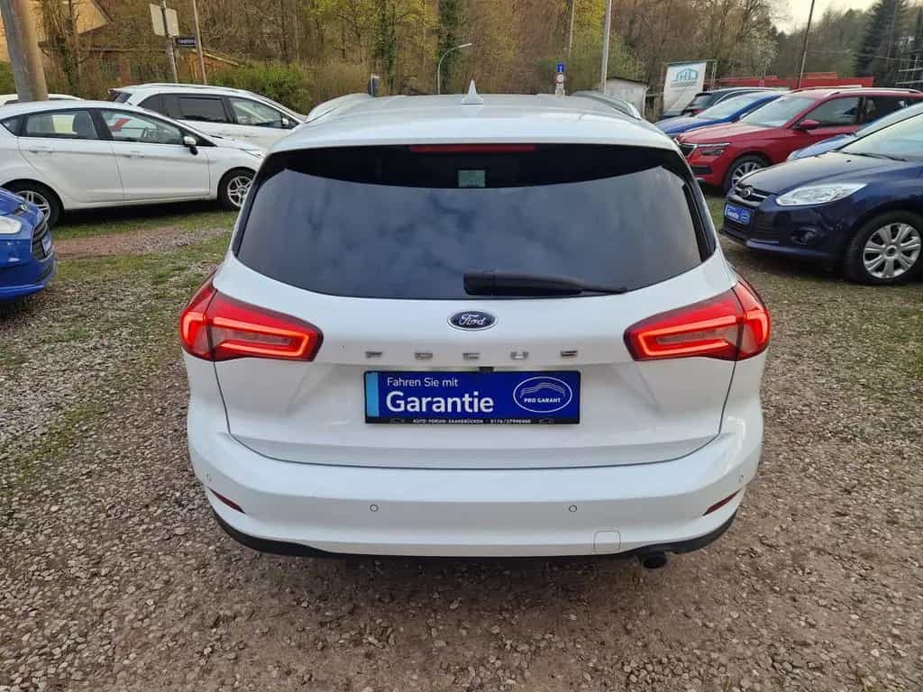 Ford Focus Turnier AUTOMATIK LED 76Tkm ACC Kamera Nav 01/2019-photo-4