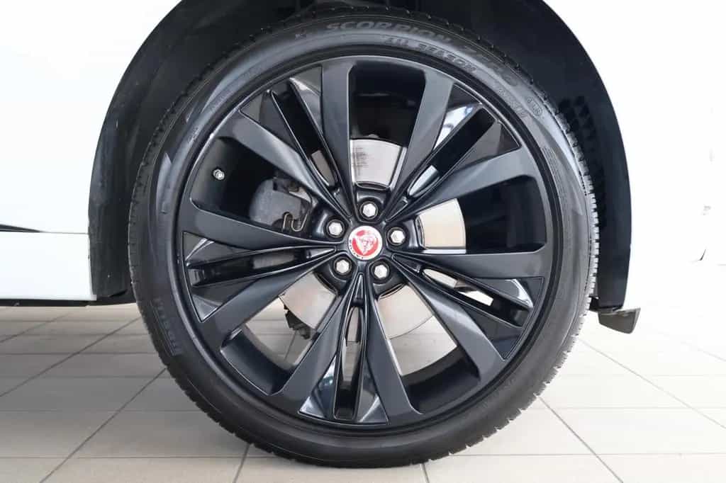 Jaguar F-Pace 35t AWD*BLACK PACK*R-SPORT*PANO*MEMORY 03/2017-photo-11
