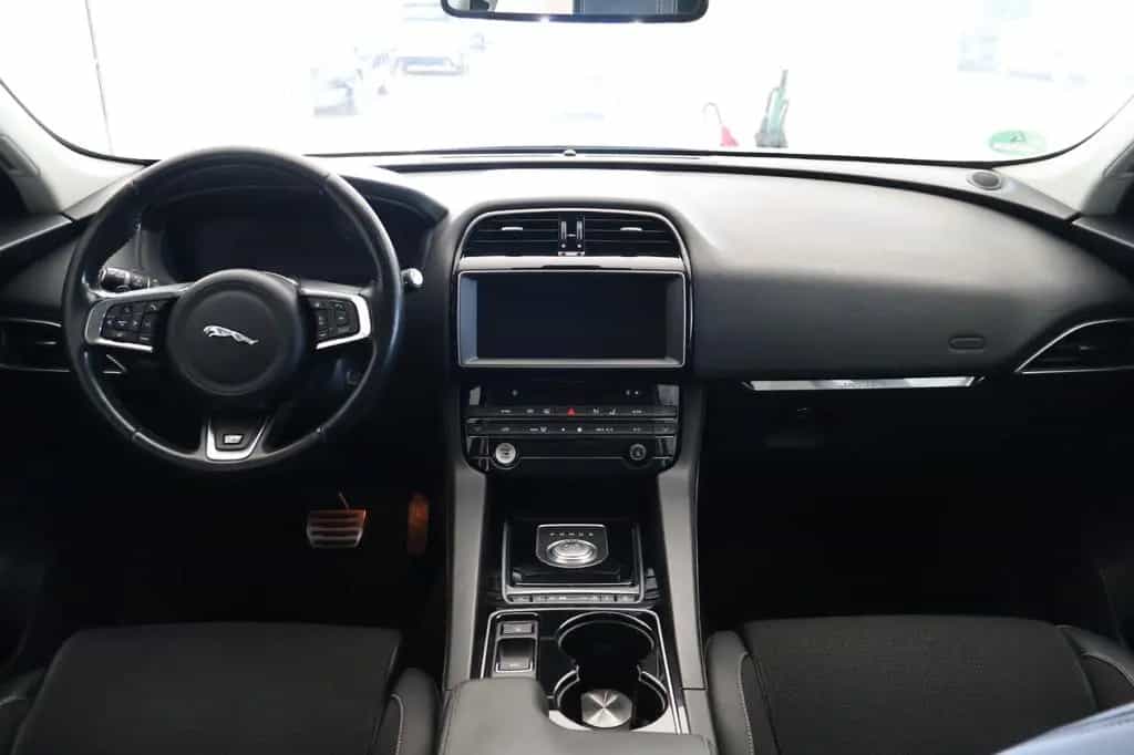 Jaguar F-Pace 35t AWD*BLACK PACK*R-SPORT*PANO*MEMORY 03/2017-photo-16