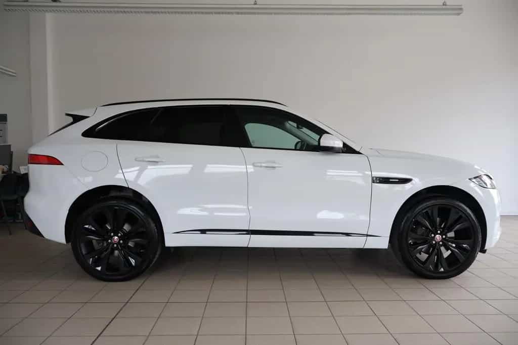Jaguar F-Pace 35t AWD*BLACK PACK*R-SPORT*PANO*MEMORY 03/2017-photo-2