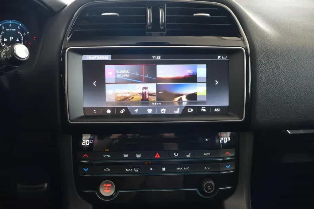 Jaguar F-Pace 35t AWD*BLACK PACK*R-SPORT*PANO*MEMORY 03/2017-photo-27