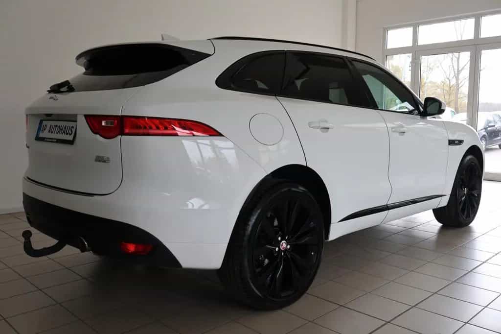 Jaguar F-Pace 35t AWD*BLACK PACK*R-SPORT*PANO*MEMORY 03/2017-photo-3