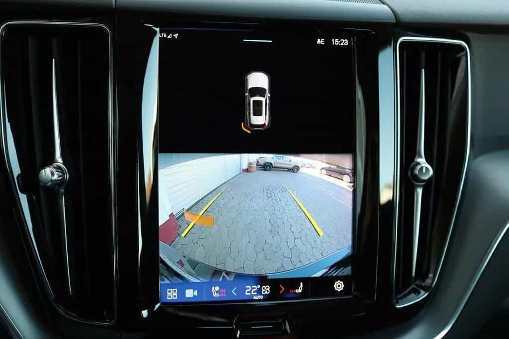 Volvo XC60 Core B4 D,Navi,LED,4xSH,Kamera,Carplay,ACC 12/2022-photo-16