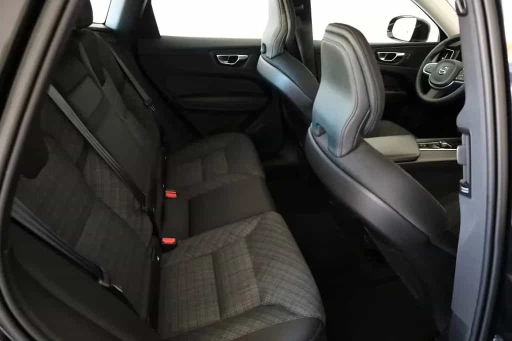 Volvo XC60 Core B4 D,Navi,LED,4xSH,Kamera,Carplay,ACC 12/2022-photo-5