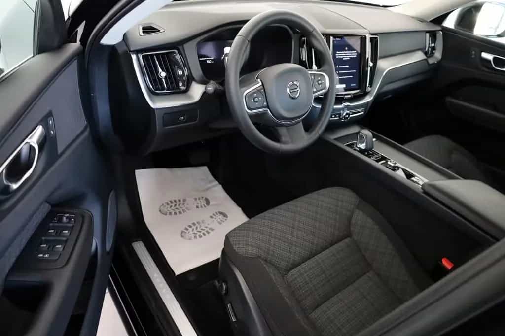 Volvo XC60 Core B4 D,Navi,LED,4xSH,Kamera,Carplay,ACC 12/2022-photo-8