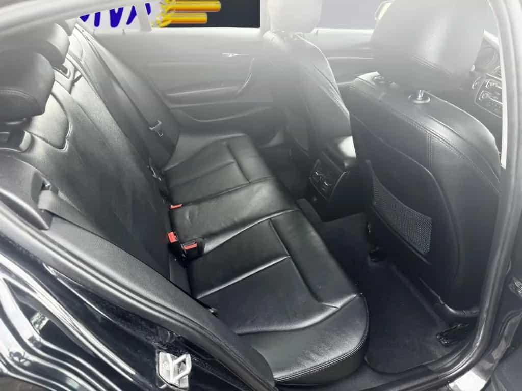 BMW 1 Series 118 i Sport Line 10/2018-photo-10