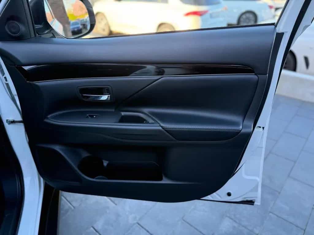 Mitsubishi Outlander Active+ I 7Stz I LED I KAM I NAV 09/2019-photo-13