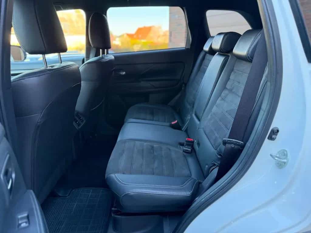 Mitsubishi Outlander Active+ I 7Stz I LED I KAM I NAV 09/2019-photo-17