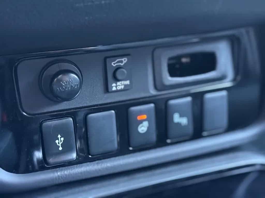 Mitsubishi Outlander Active+ I 7Stz I LED I KAM I NAV 09/2019-photo-36