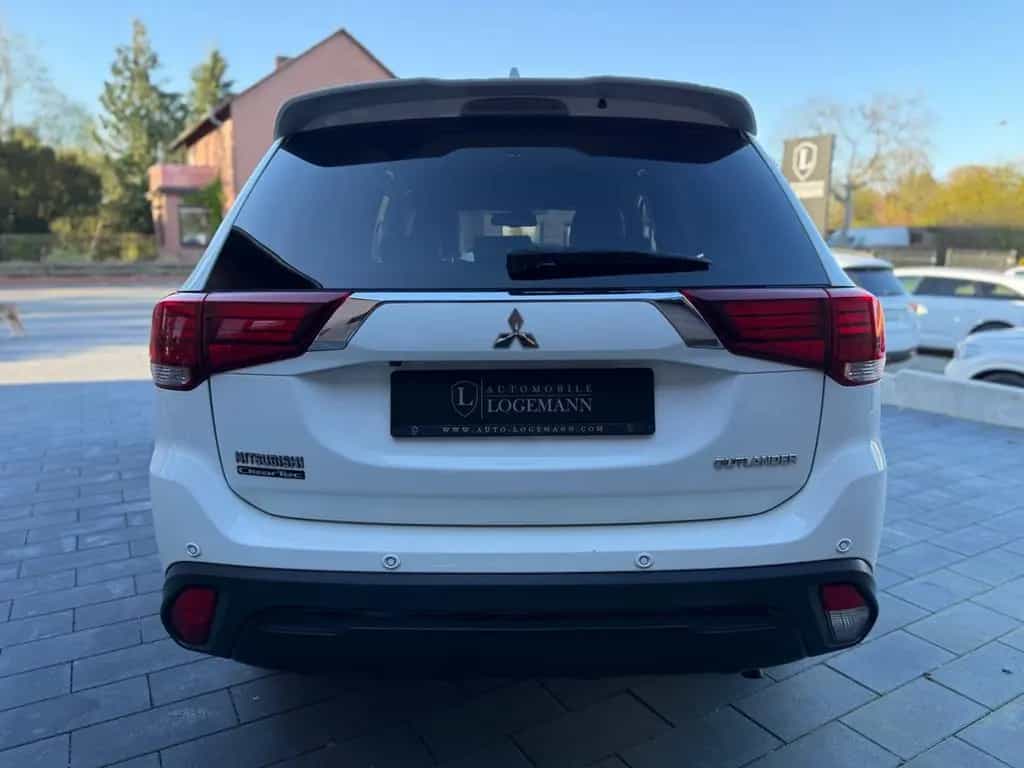 Mitsubishi Outlander Active+ I 7Stz I LED I KAM I NAV 09/2019-photo-5