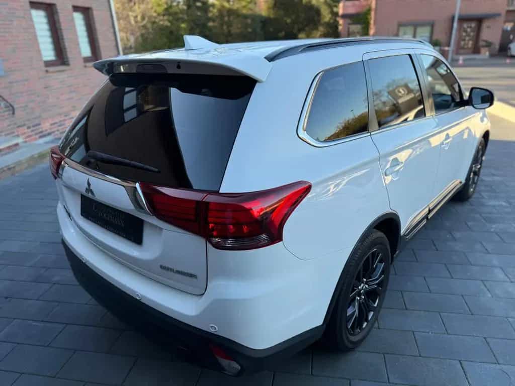 Mitsubishi Outlander Active+ I 7Stz I LED I KAM I NAV 09/2019-photo-6