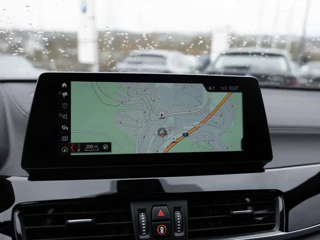 BMW X2 sDrive 20i M-Sport Komfortzugang AHK HUD LED 11/2020-photo-13