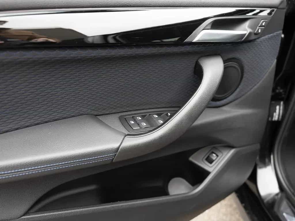 BMW X2 sDrive 20i M-Sport Komfortzugang AHK HUD LED 11/2020-photo-25