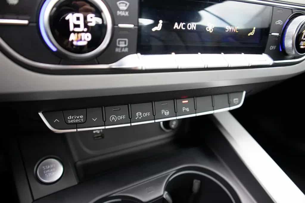 Audi A5 CABRIO QUATTRO, LED, CAMERA, CARPLAY, NAVI 03/2021-photo-12
