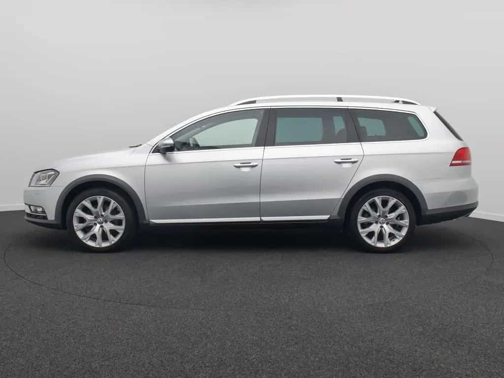 Volkswagen Passat Tempomat Kamera DAB AHK SoundSyst 18Zoll 10/2014-photo-10
