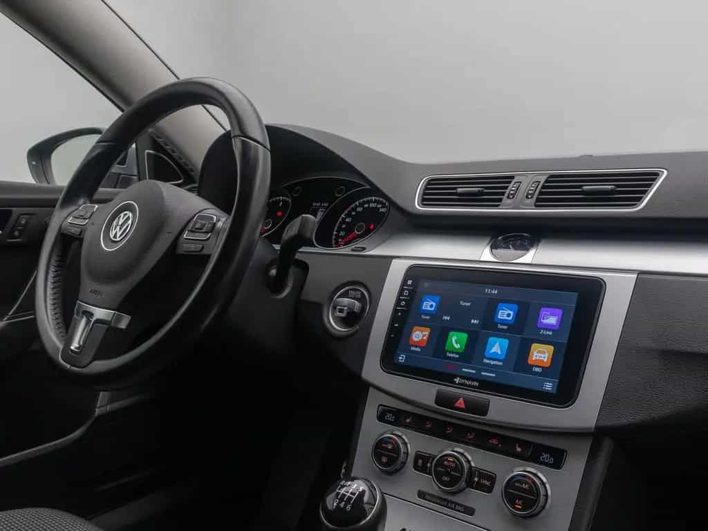 Volkswagen Passat Tempomat Kamera DAB AHK SoundSyst 18Zoll 10/2014-photo-34