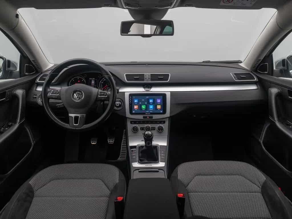 Volkswagen Passat Tempomat Kamera DAB AHK SoundSyst 18Zoll 10/2014-photo-36