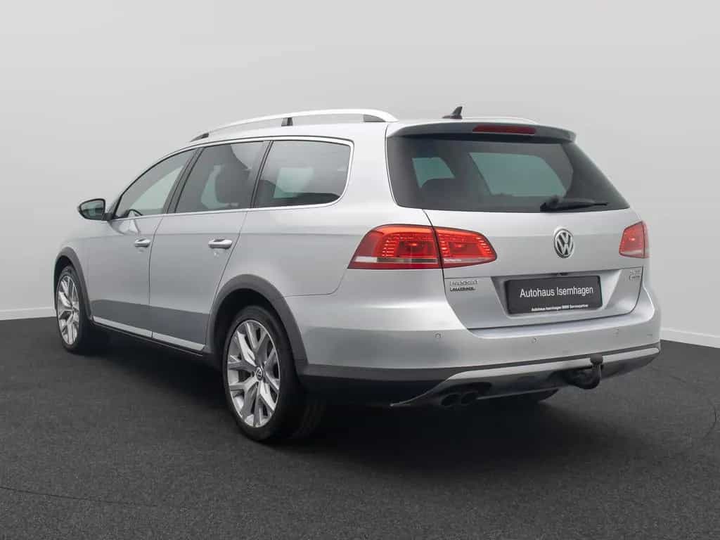 Volkswagen Passat Tempomat Kamera DAB AHK SoundSyst 18Zoll 10/2014-photo-8