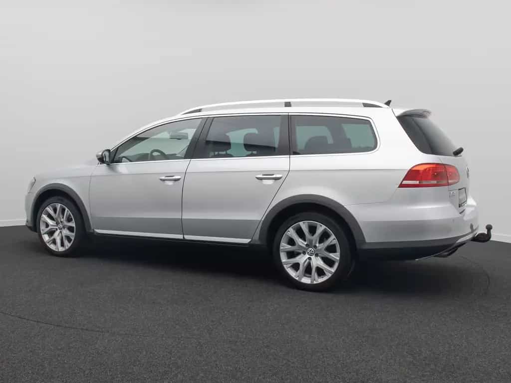 Volkswagen Passat Tempomat Kamera DAB AHK SoundSyst 18Zoll 10/2014-photo-9