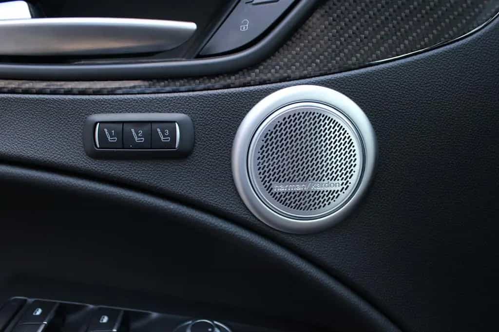 Alfa Romeo Stelvio Estrema Q4 09/2022-photo-12