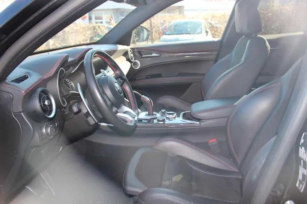 Alfa Romeo Stelvio Estrema Q4 09/2022-photo-8