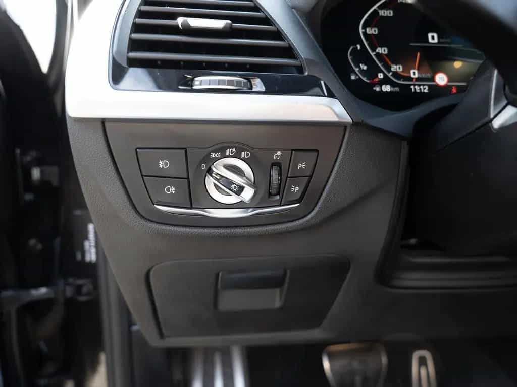 BMW X4 M40i AHK HUD LED STANDHZ ACC NAVI KAMERA SHZ 01/2020-photo-26