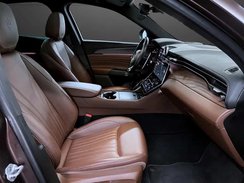 Maserati Grecale GT *Bronzo Opaco Sonderlackierung* 04/2023-photo-17