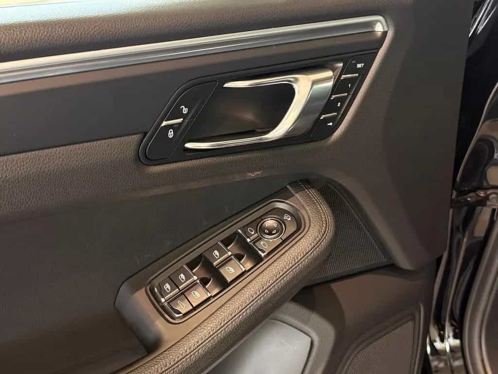 Porsche *Bi-Xenon-Scheinwerfer*Panorama*Tempomat 02/2018-photo-9