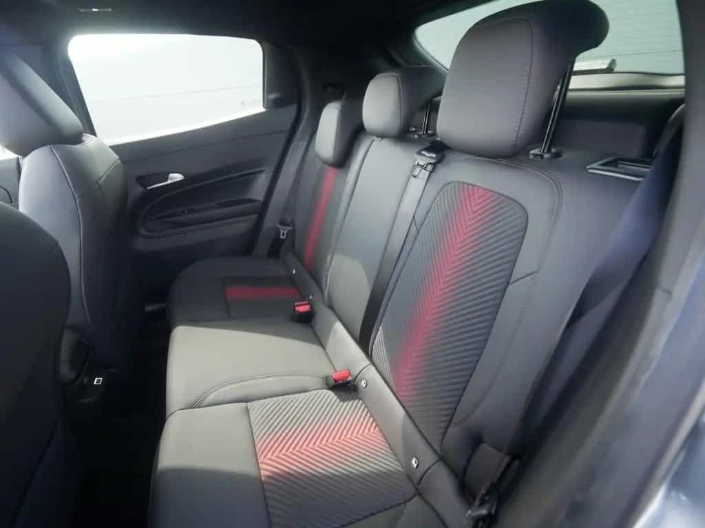 Alfa Romeo Junior IBRIDA Q4 TI 1.2 VGT 145PS DCT6 SCHIEBEDA 05/2026-photo-15