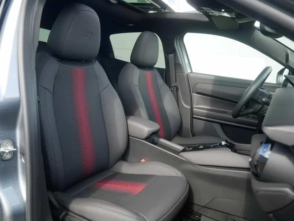 Alfa Romeo Junior IBRIDA Q4 TI 1.2 VGT 145PS DCT6 SCHIEBEDA 05/2026-photo-17
