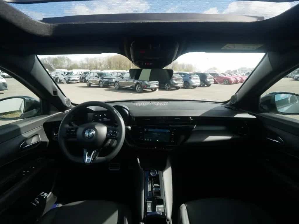 Alfa Romeo Junior IBRIDA Q4 TI 1.2 VGT 145PS DCT6 SCHIEBEDA 05/2026-photo-18