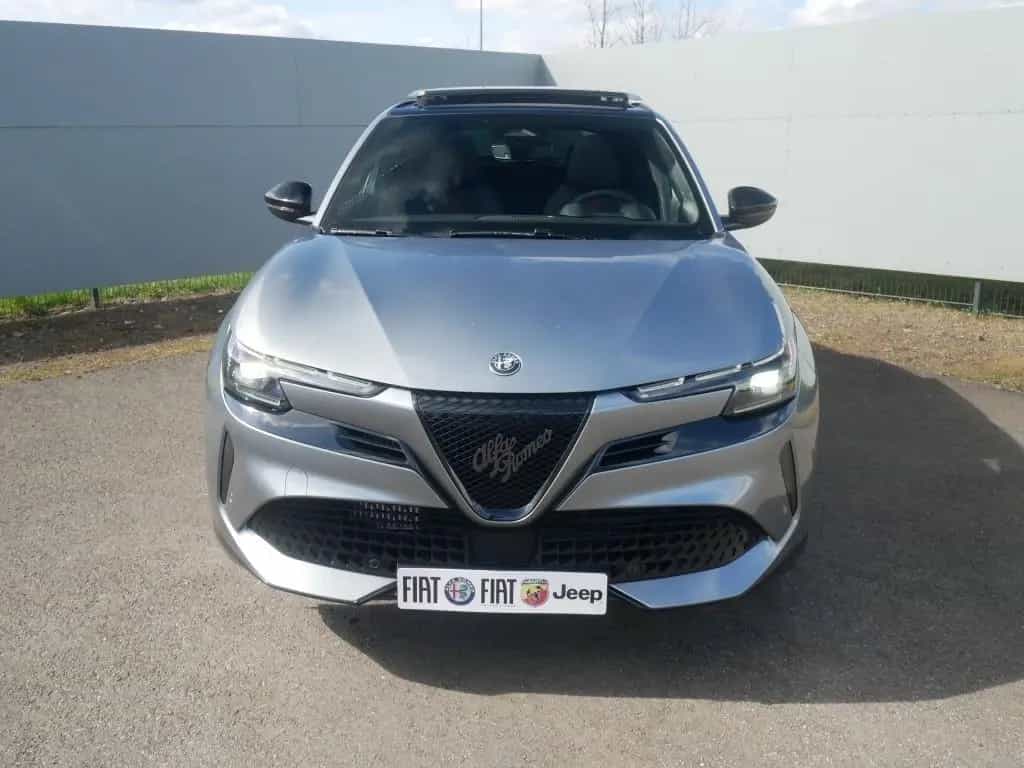 Alfa Romeo Junior IBRIDA Q4 TI 1.2 VGT 145PS DCT6 SCHIEBEDA 05/2026-photo-7