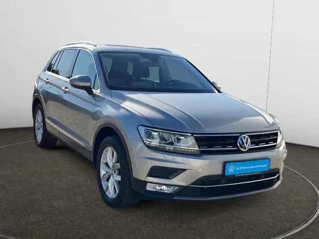 Volkswagen Tiguan 2.0 TSI DSG 4M Highline Navi,AHK,Pano 06/2016-photo-6