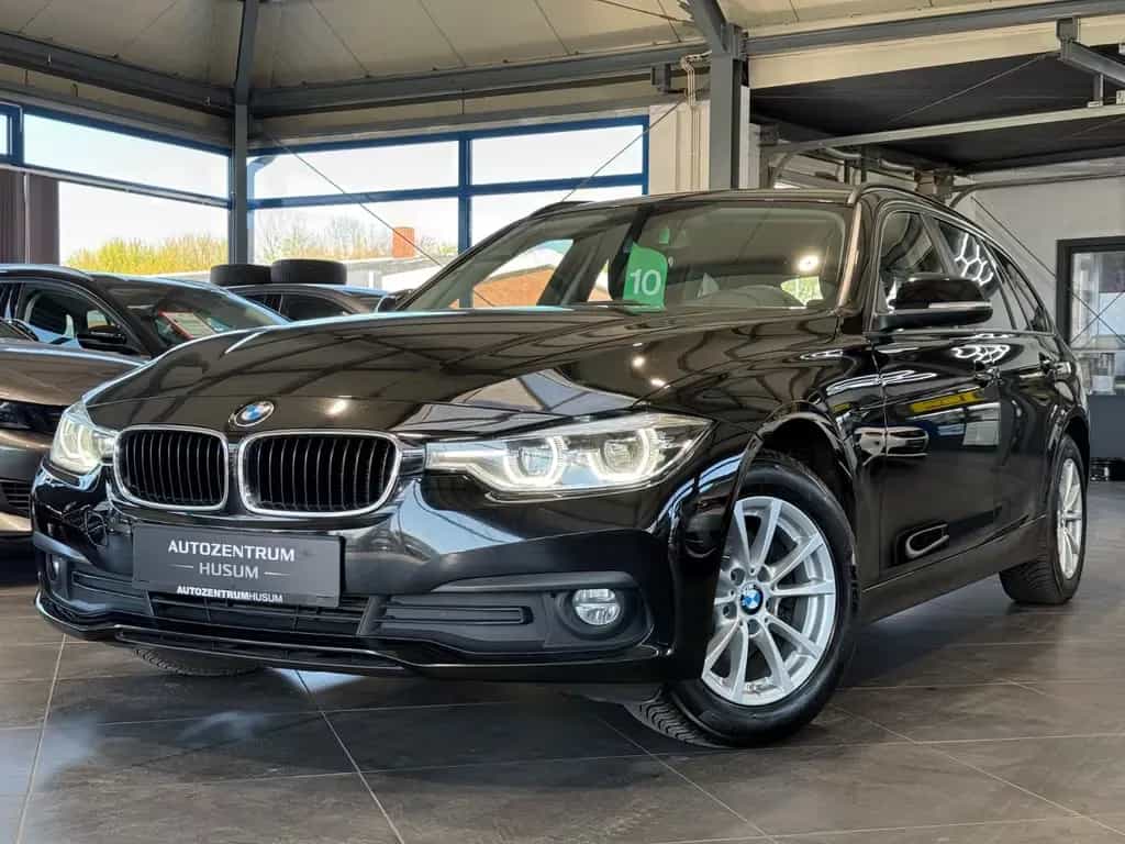 BMW 320 d Touring Advantage *HU/AU NEU*SHZ* 11/2018-photo-0