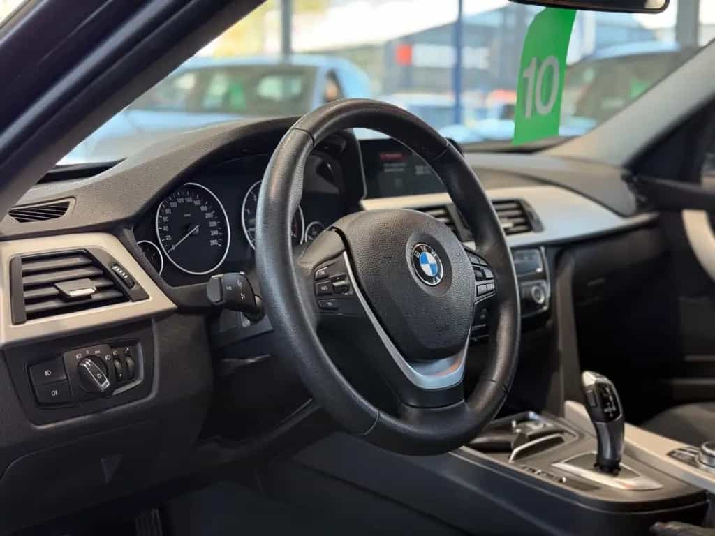 BMW 320 d Touring Advantage *HU/AU NEU*SHZ* 11/2018-photo-14