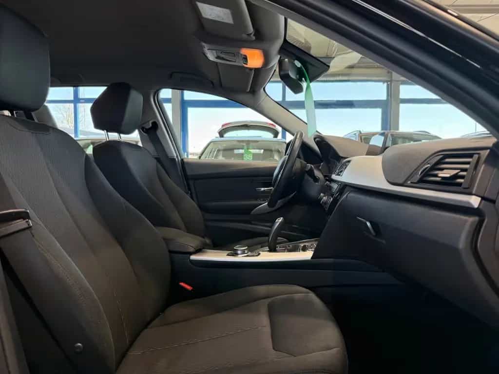 BMW 320 d Touring Advantage *HU/AU NEU*SHZ* 11/2018-photo-16