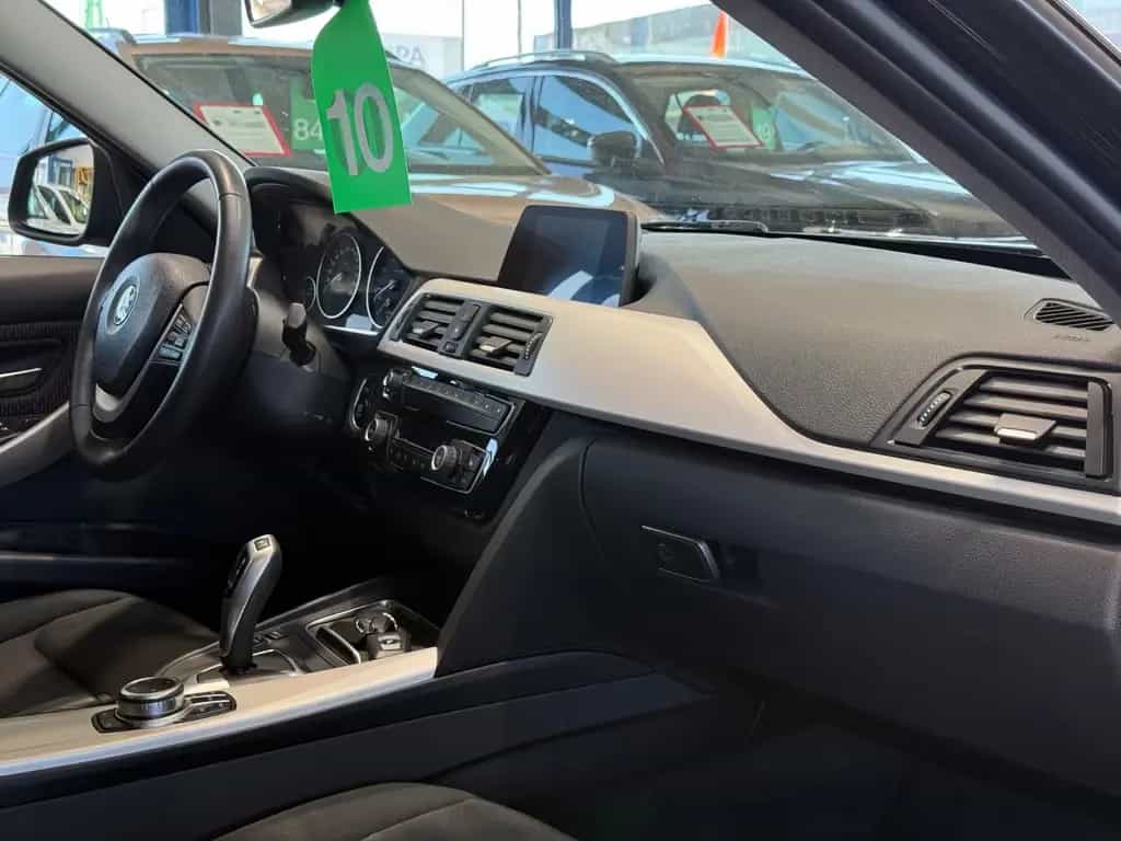 BMW 320 d Touring Advantage *HU/AU NEU*SHZ* 11/2018-photo-17