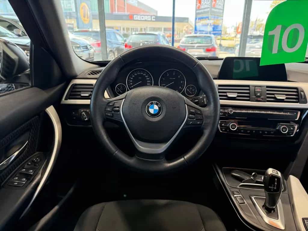 BMW 320 d Touring Advantage *HU/AU NEU*SHZ* 11/2018-photo-20