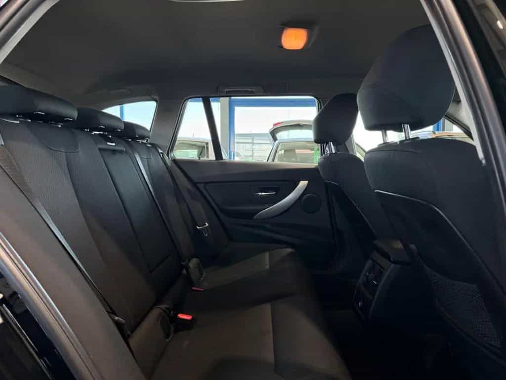 BMW 320 d Touring Advantage *HU/AU NEU*SHZ* 11/2018-photo-22