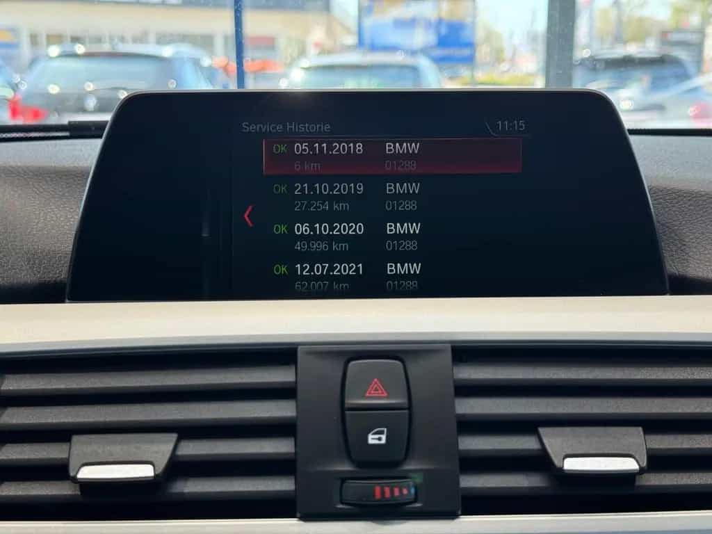 BMW 320 d Touring Advantage *HU/AU NEU*SHZ* 11/2018-photo-33