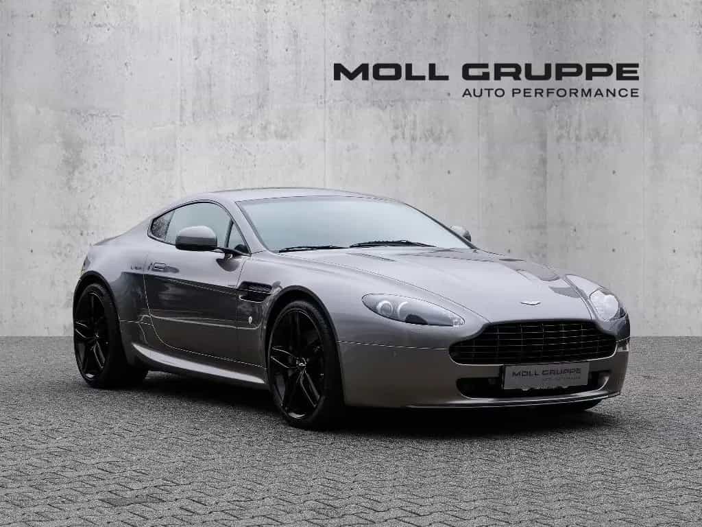 Aston Martin V8 Vantage Tungsten Silver 05/2011-photo-0