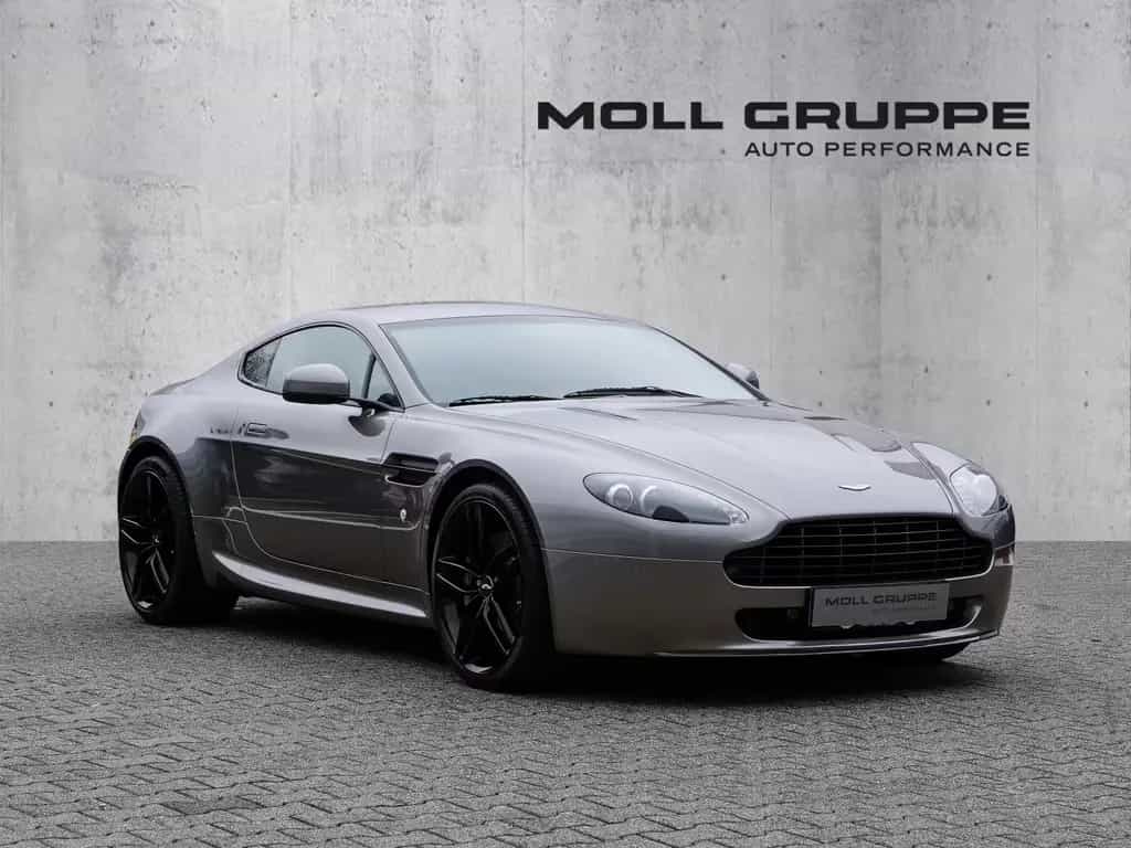 Aston Martin V8 Vantage Tungsten Silver 05/2011-photo-1