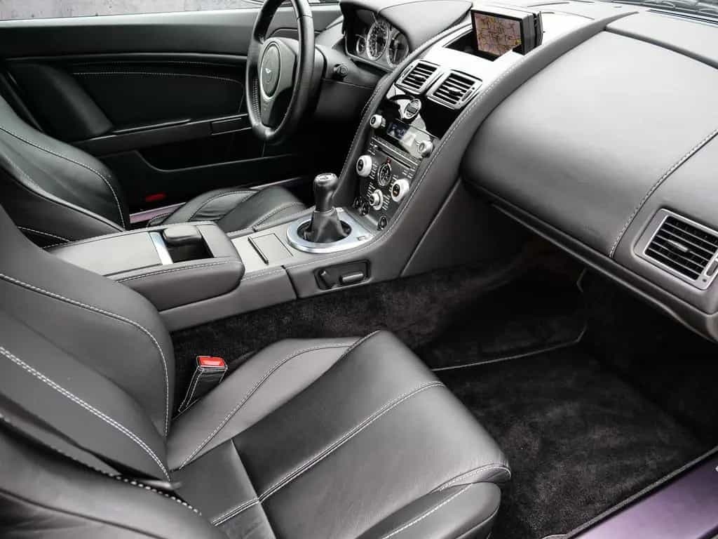 Aston Martin V8 Vantage Tungsten Silver 05/2011-photo-14