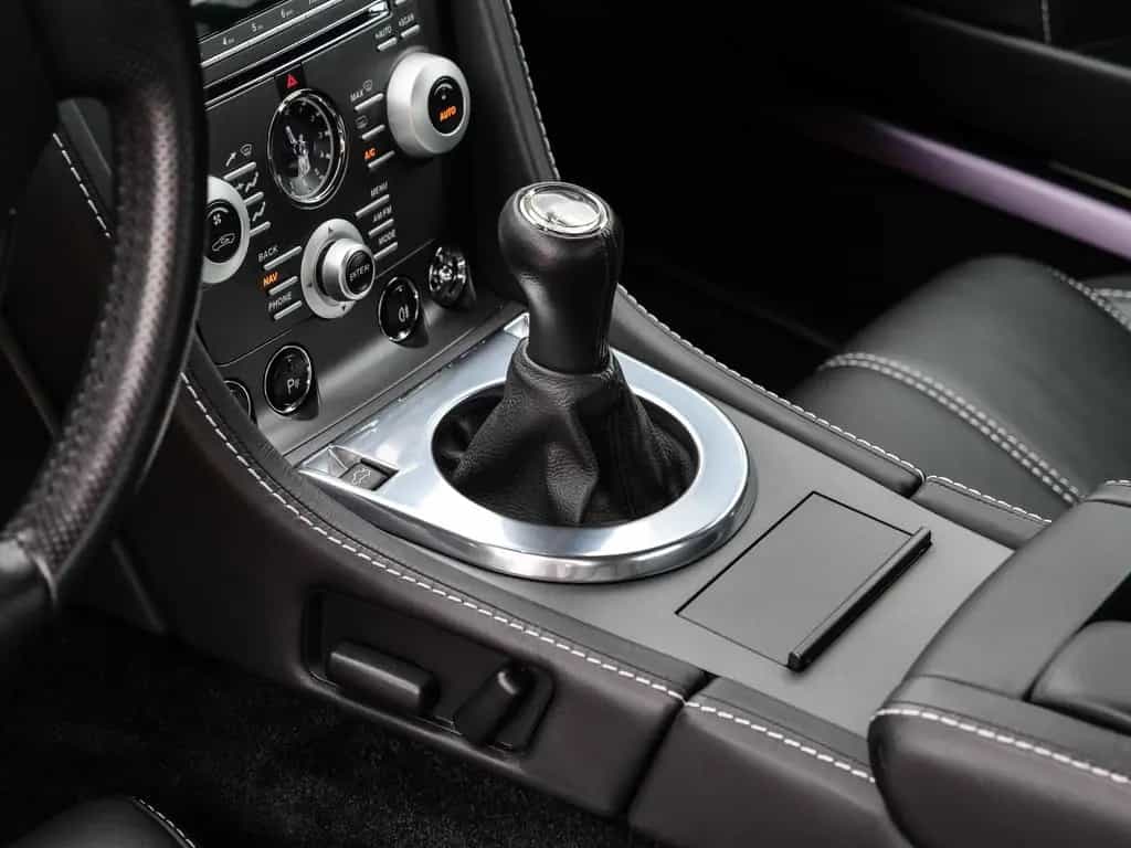Aston Martin V8 Vantage Tungsten Silver 05/2011-photo-20